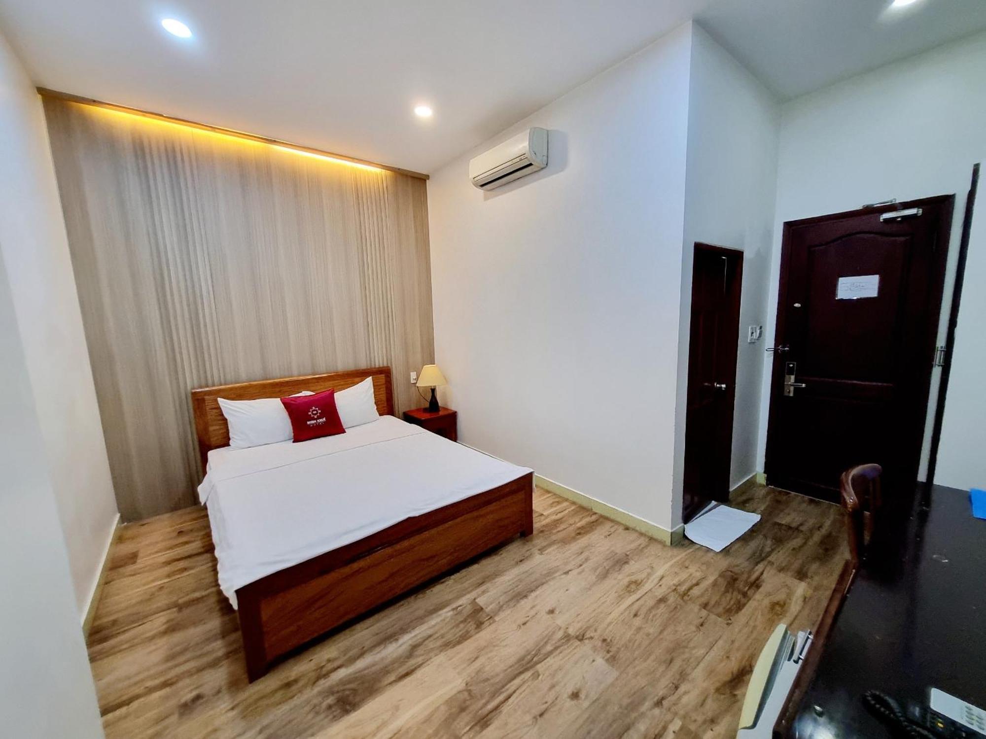 Minh Khue Hotel Vinh Long Bagian luar foto
